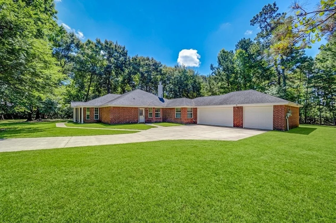 Photo of 391 Skipper Lane
