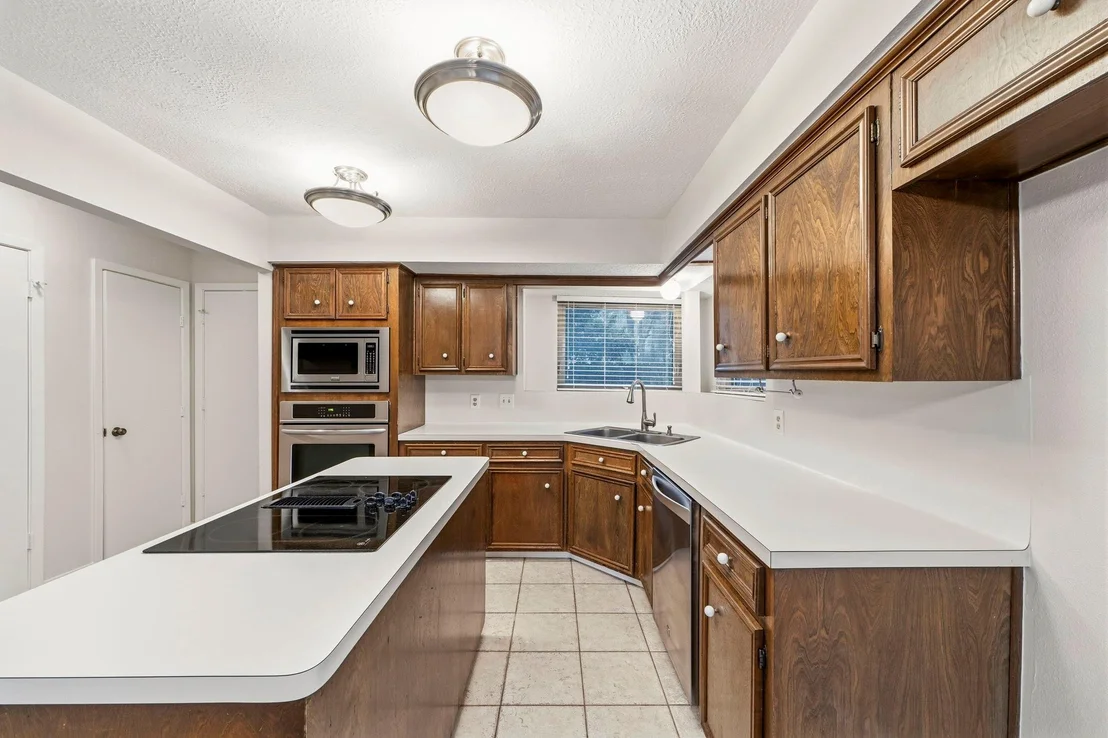 Photo of 6706 Oak Masters Drive