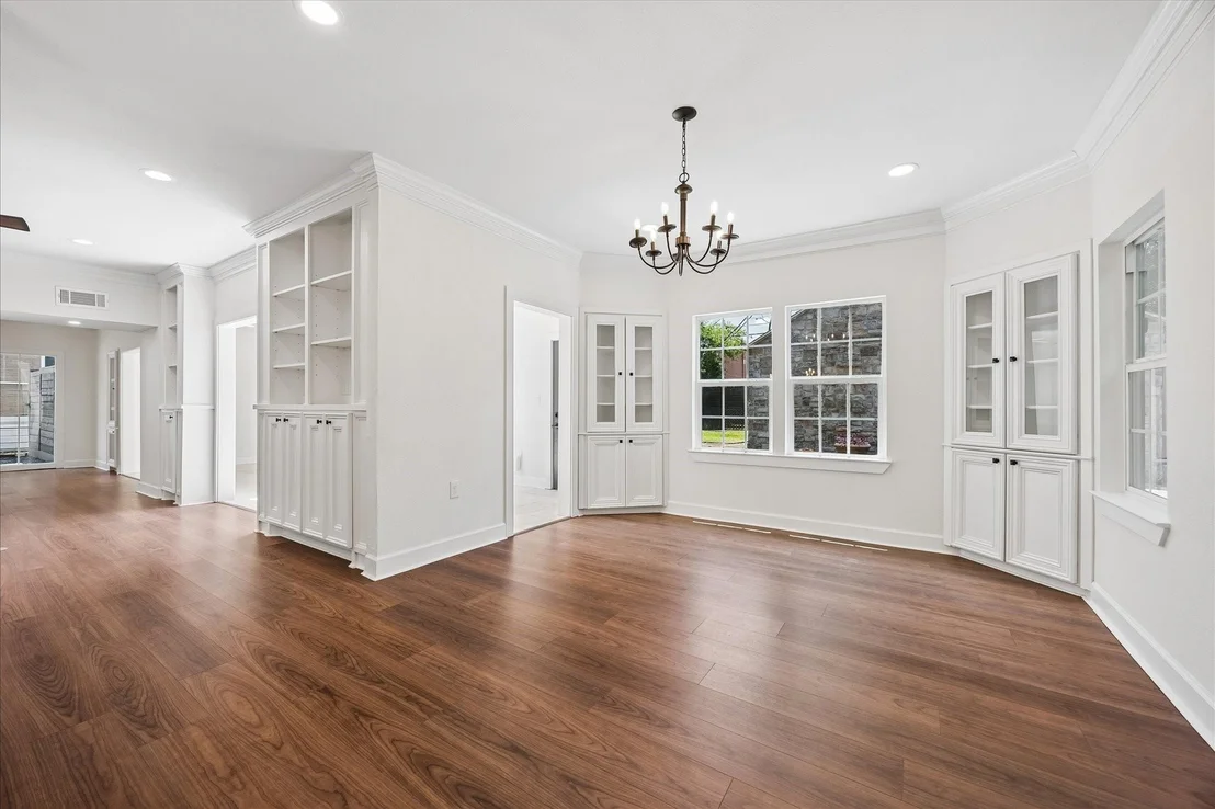 Photo of 3071 Locke Lane