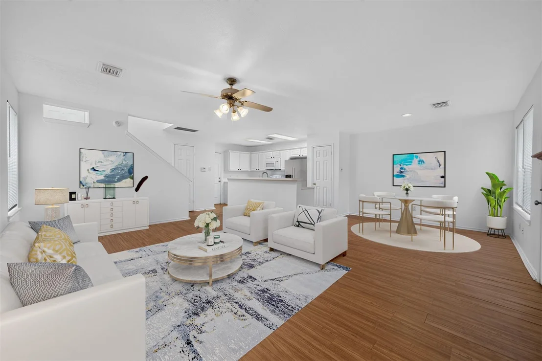 Photo of 130 S Walden Elms Circle