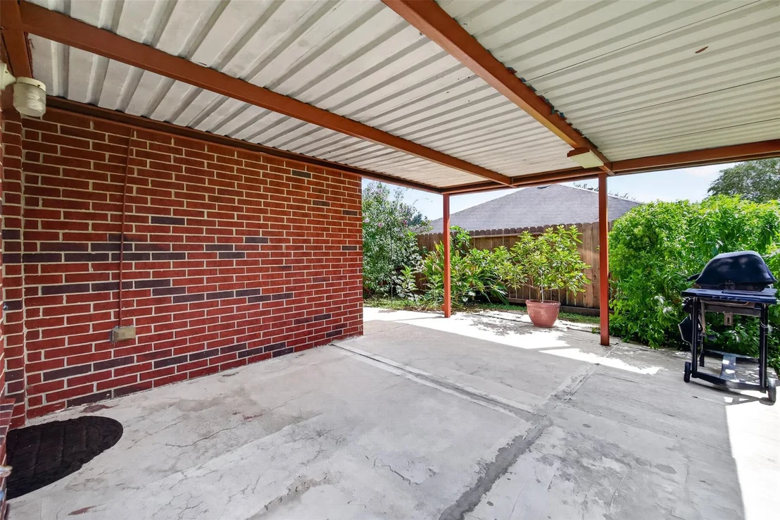 Photo of 15734 Bannowsky Lane