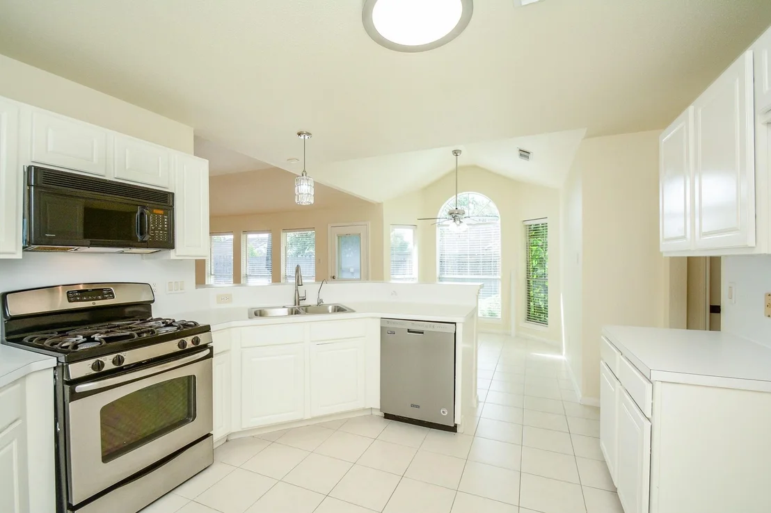Photo of 9502 Coast Bridge Street