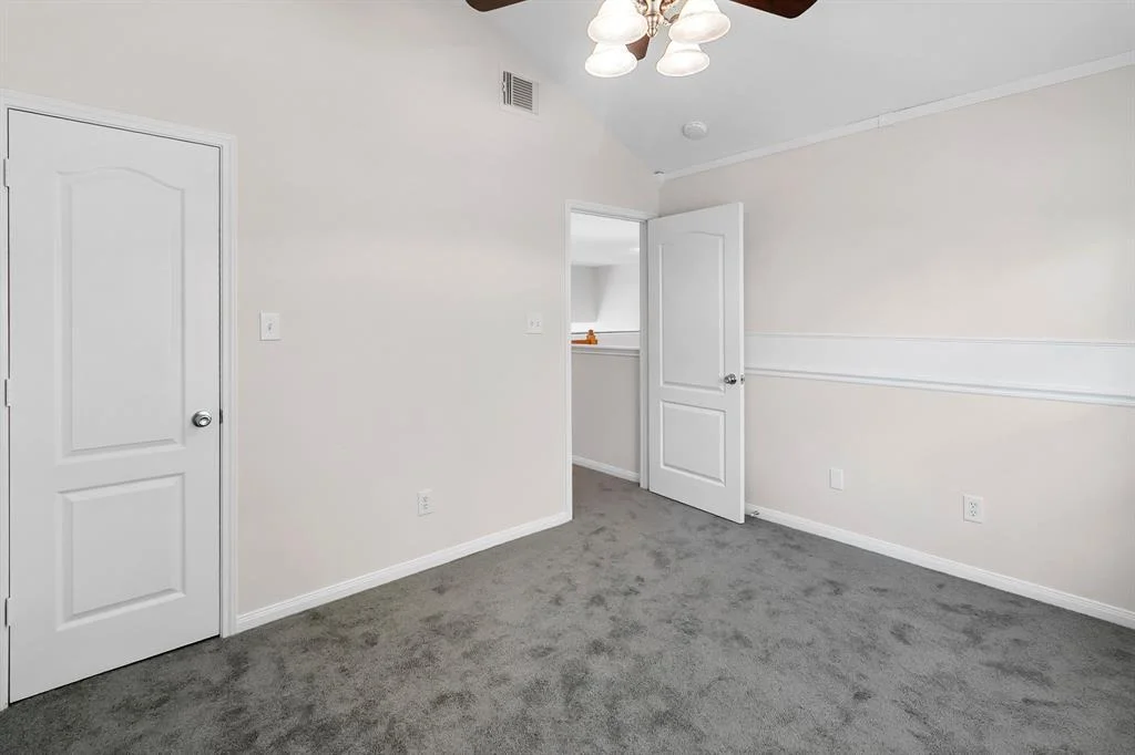 Photo of 6019 Knollwood Trail