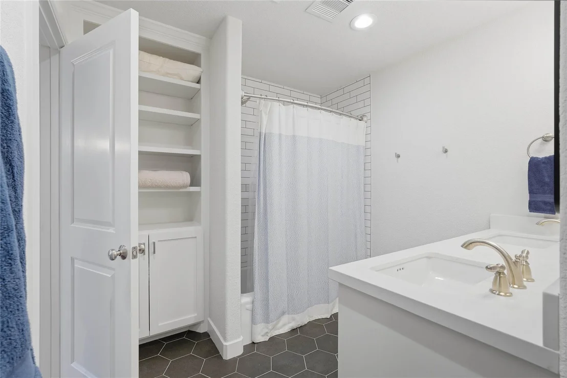Photo of 73 Madrone Terrace Place