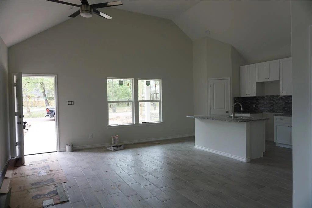 Photo of 14848 Lamar Road