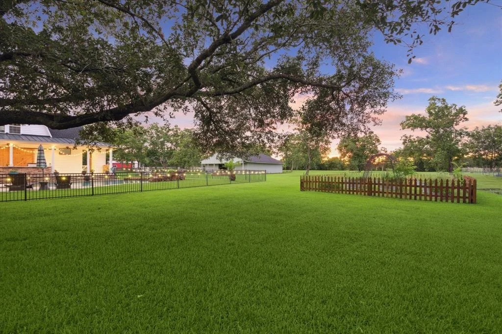 Photo of 1508 Falling Leaf Drive