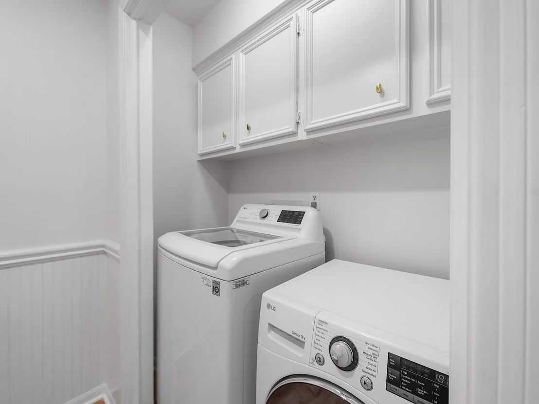 Photo of 910 Enclave Parkway