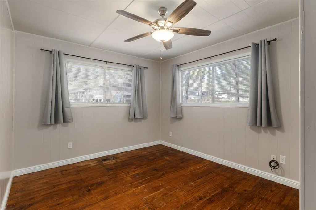 Photo of 104 Broken Bow