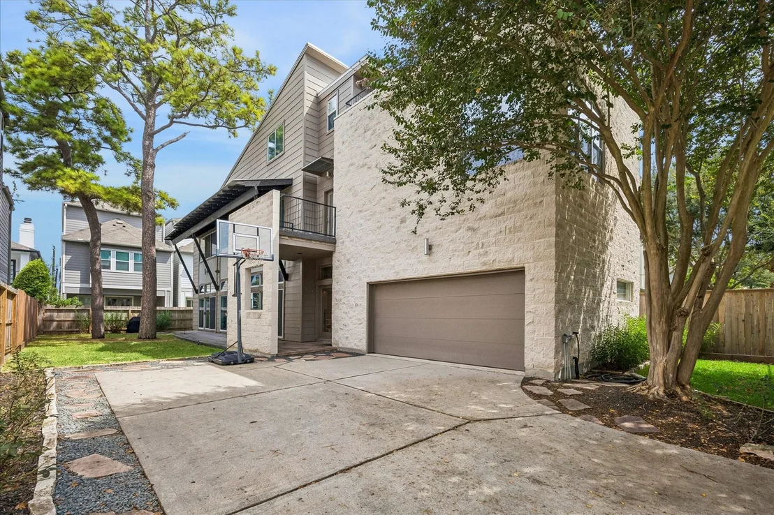 Photo of 4232 Law Street