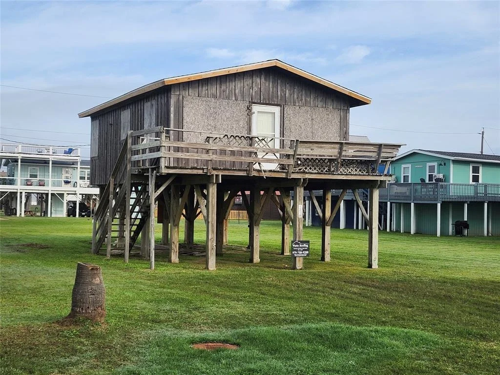 Photo of Unit DR at 1218 Middle