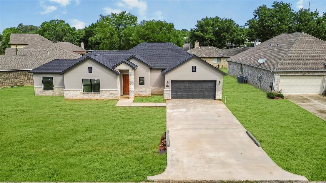 Photo of 10510 Twin Circles Dr