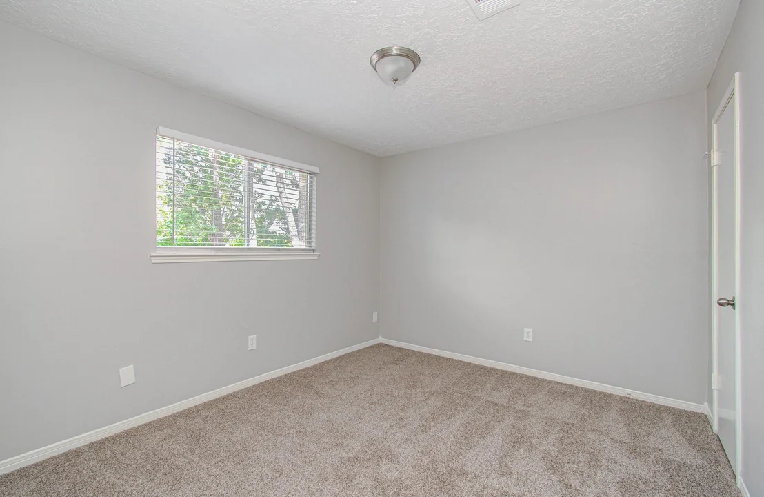 Photo of 6935 Falling Waters Drive
