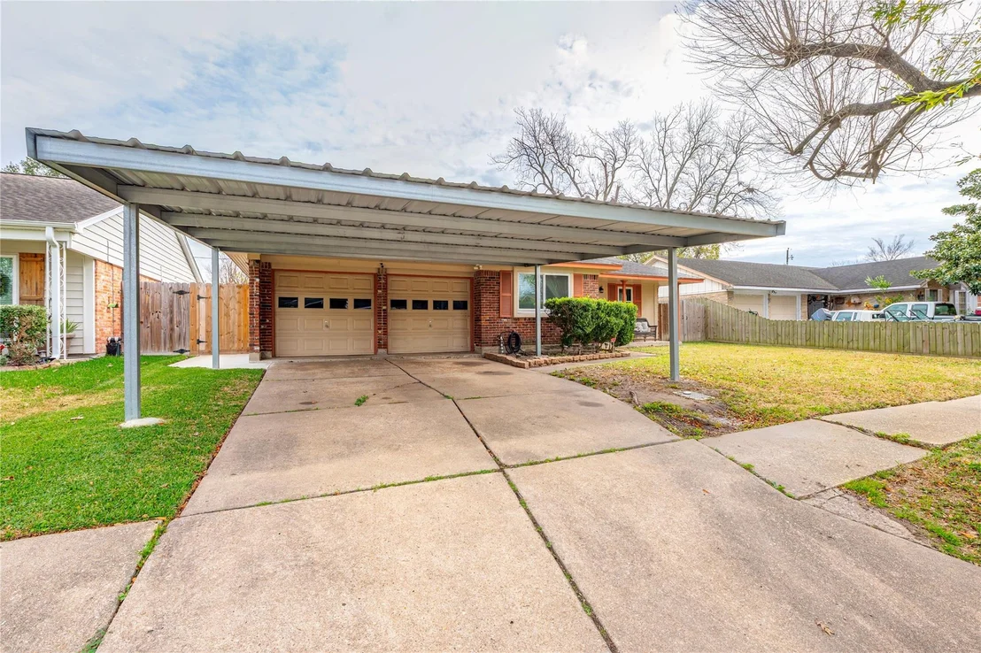 Photo of 2409 Raspberry Lane
