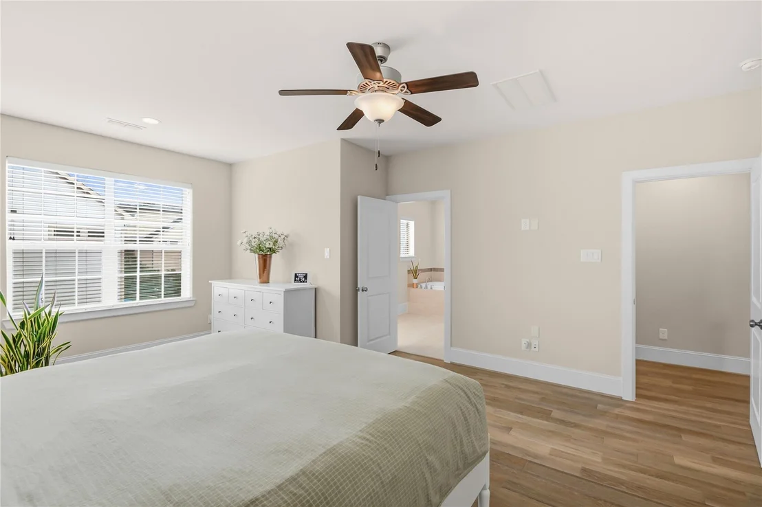 Photo of 1415 Devonshire Manor Lane