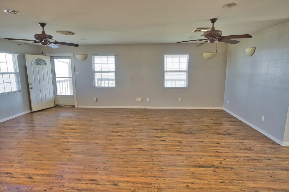 Photo of 1709 County Road 441d