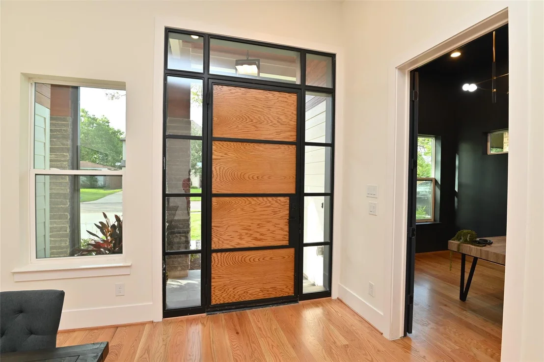 Photo of 1733 Du Barry Lane