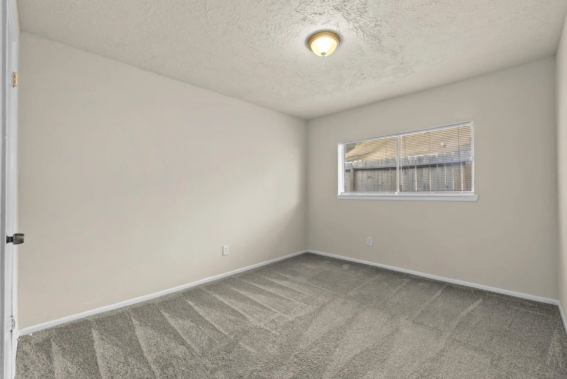 Photo of 4211 Hirschfield Road
