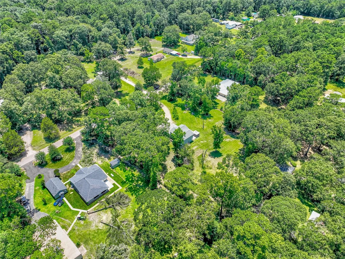 Photo of 445 County Road 3183 Road