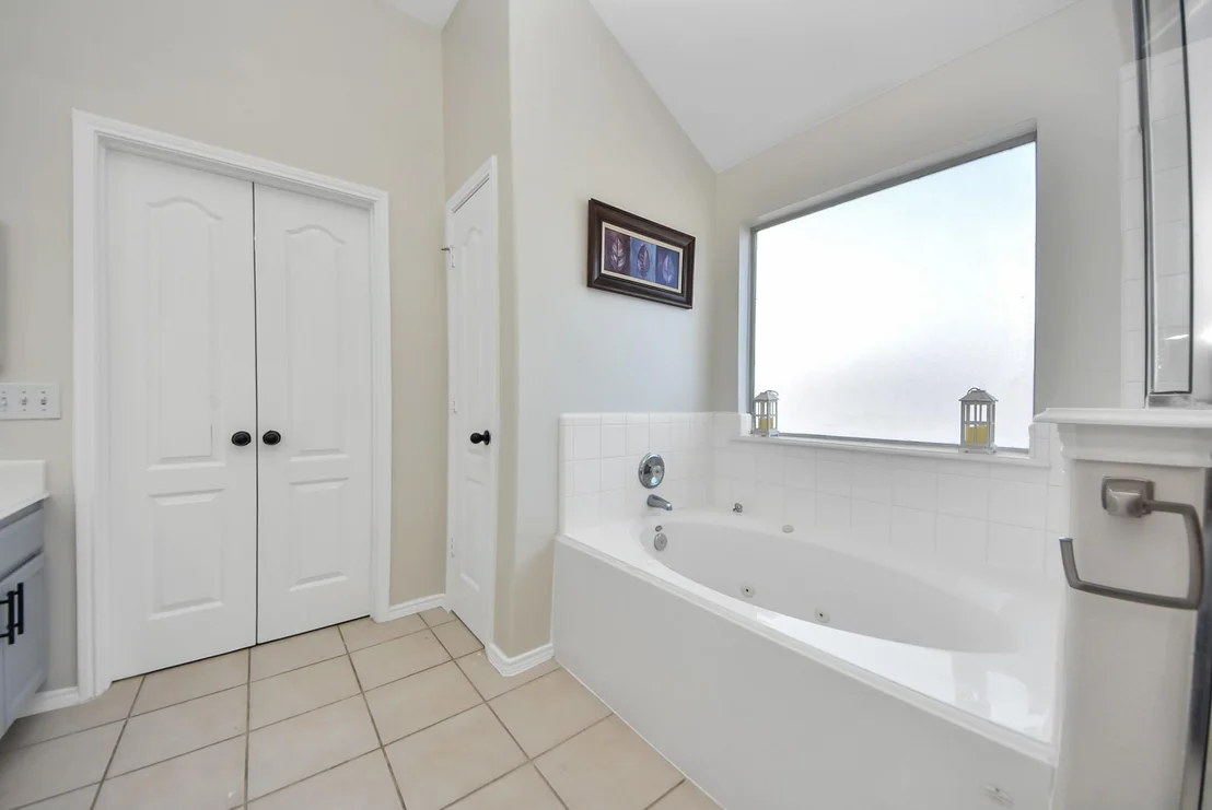 Photo of 24915 Oconee Drive