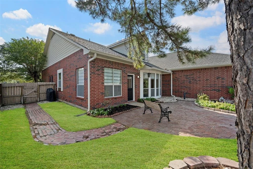 Photo of 17014 Sandestine Drive