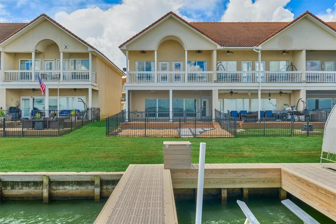 Photo of 4 Regency Point
