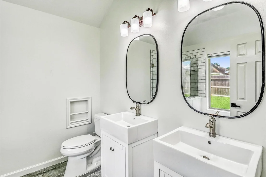Photo of 6015 Wildbriar Lane