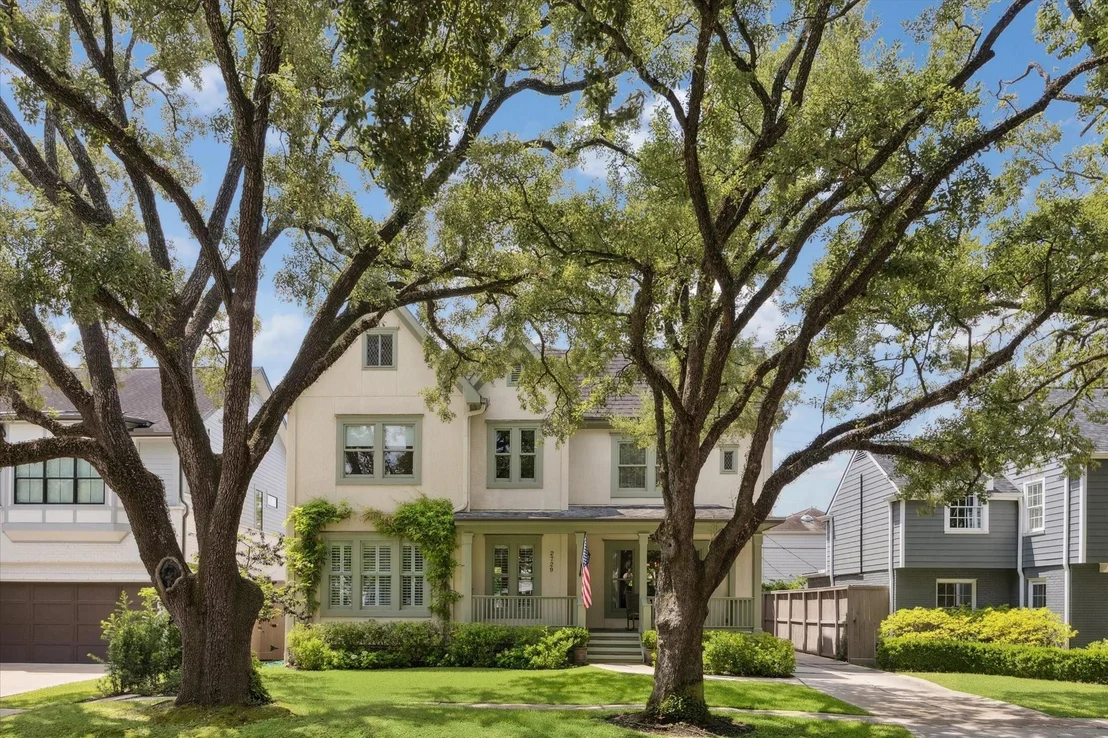 Photo of 2729 Sunset Boulevard