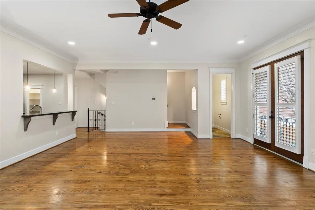 Photo of 416 Lovett Boulevard