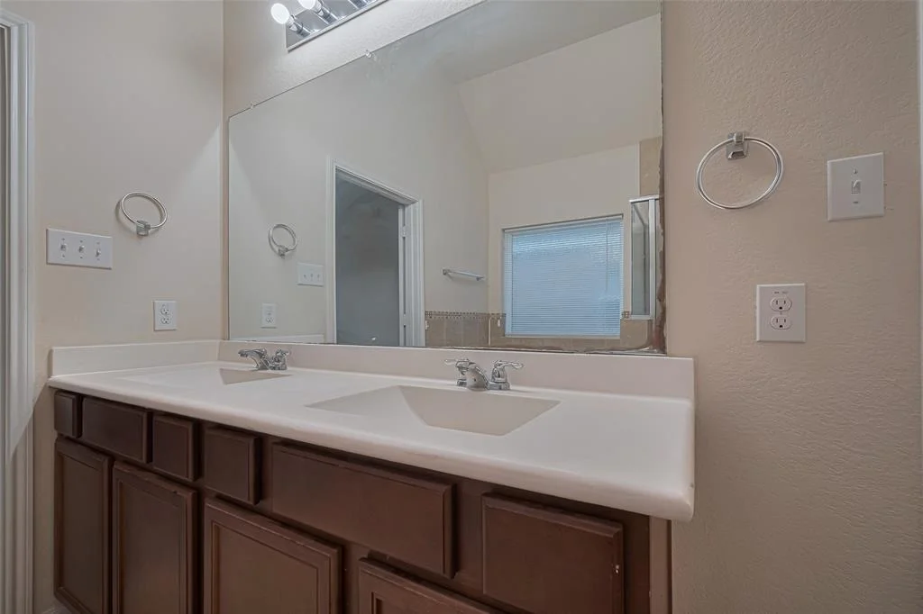 Photo of 4139 Falvel Cove Drive