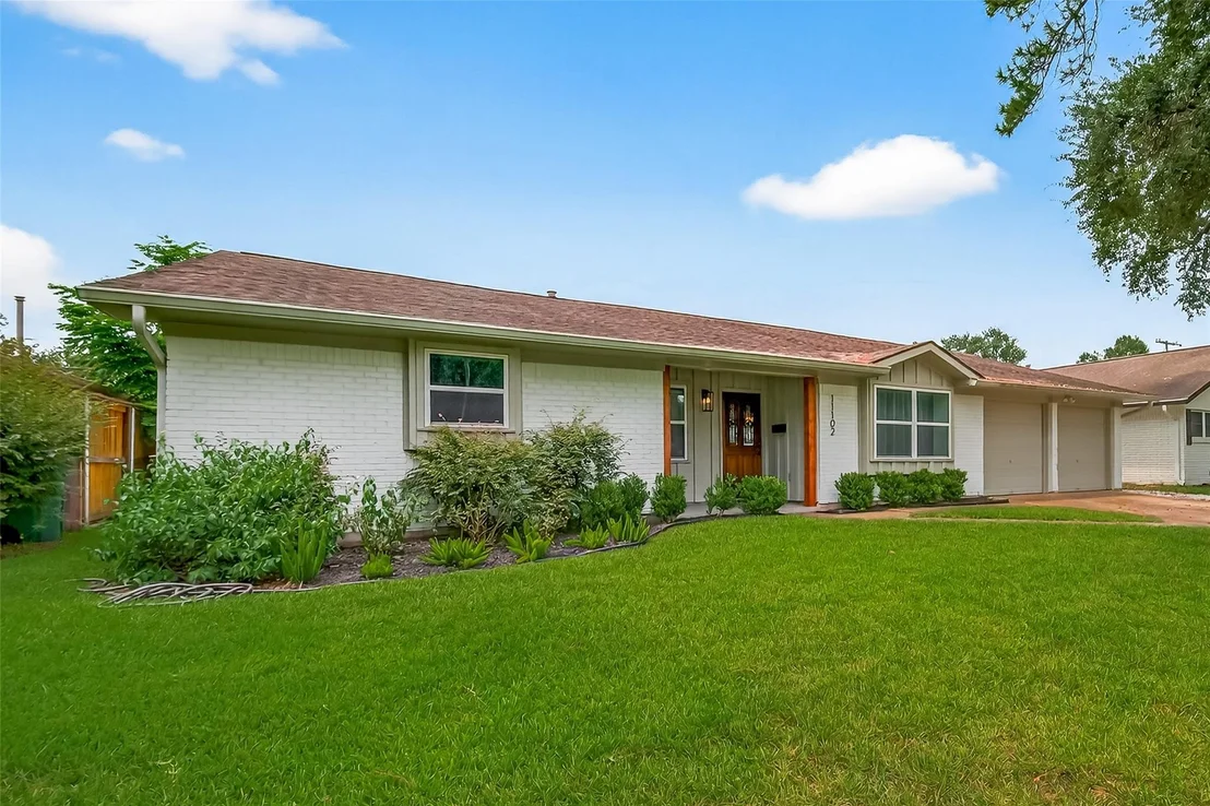 Photo of 11102 Endicott Lane