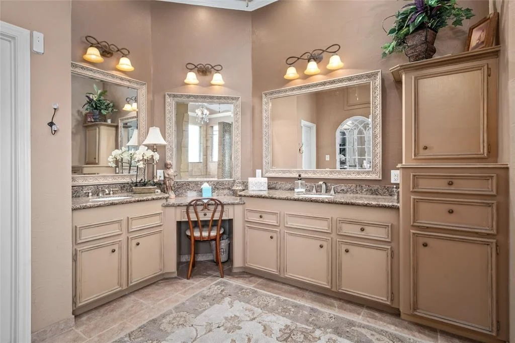 Photo of 5702 Summerfield Lane