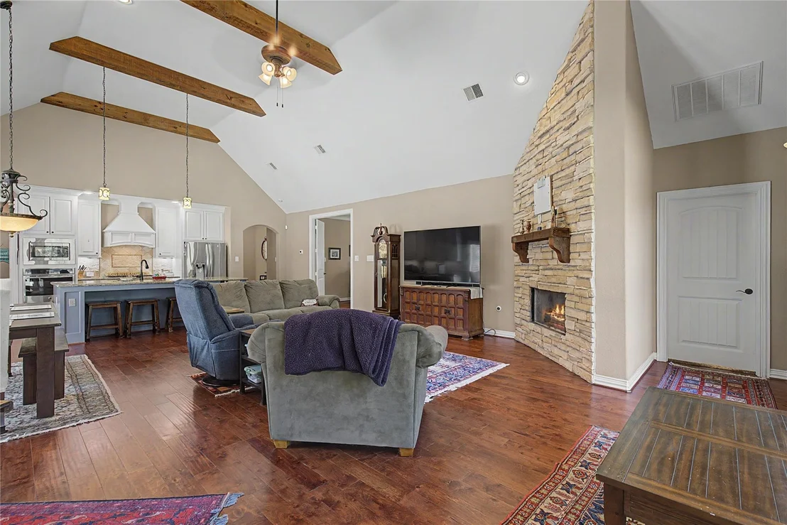 Photo of 279 W Pines Drive