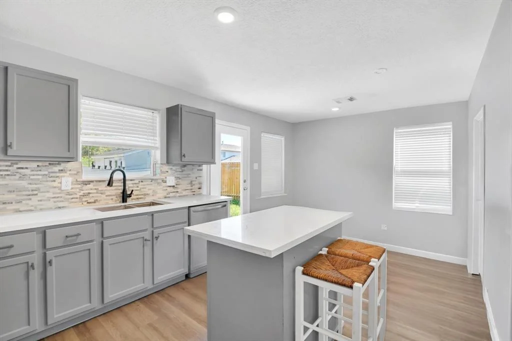 Photo of 18618 Artesian Way