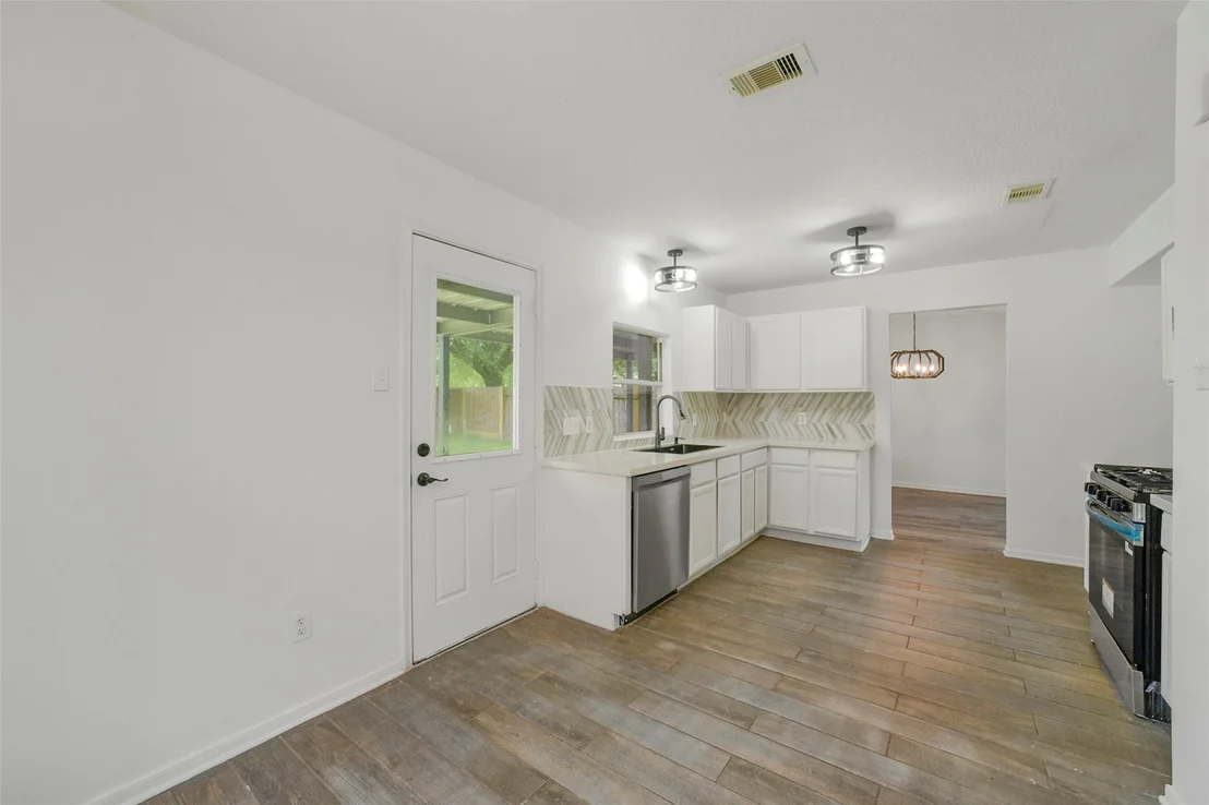 Photo of 2811 Packard Elm Street