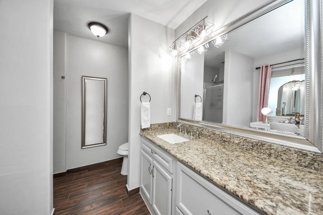 Photo of 21739 Stoney Bluff Lane