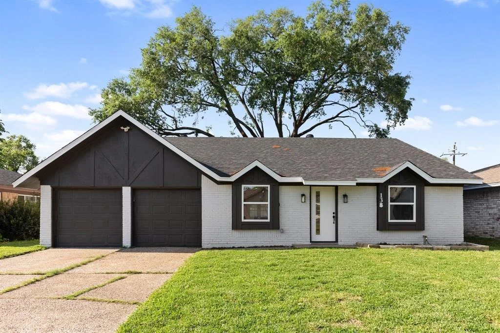 Photo of 138 County Fair Drive