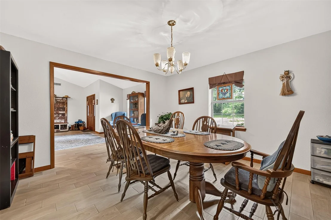 Photo of 1135 Buescher Road