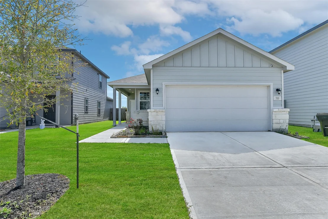 Photo of 310 Crayfish Drive