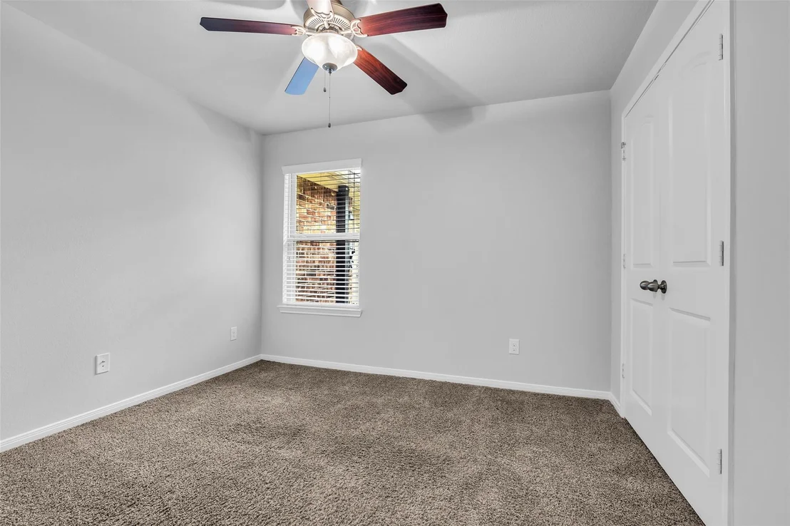Photo of 9199 White Tail Drive