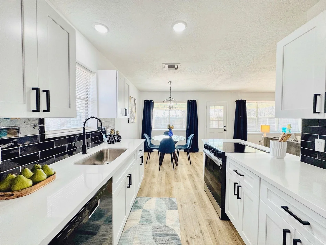Photo of 3739 Moonlite Drive