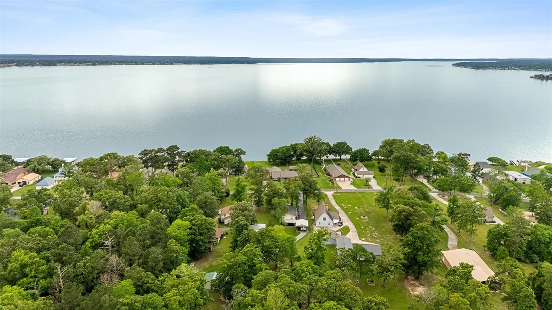 Photo of 439 Lakeview Harbor