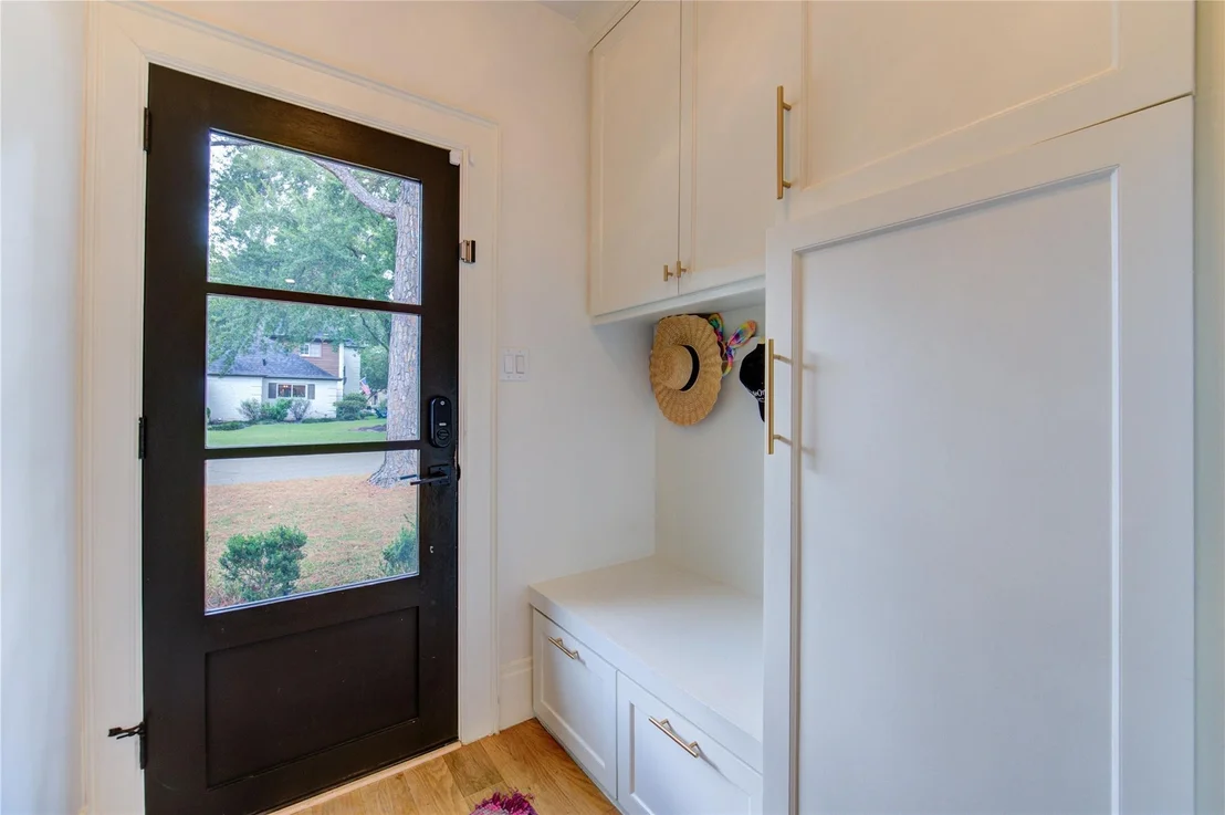 Photo of 1002 Daria Drive