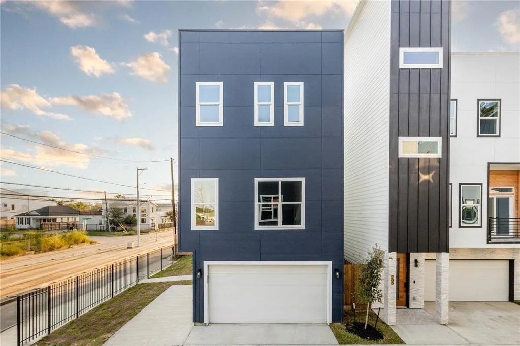 Photo of 703 Boundary St Street