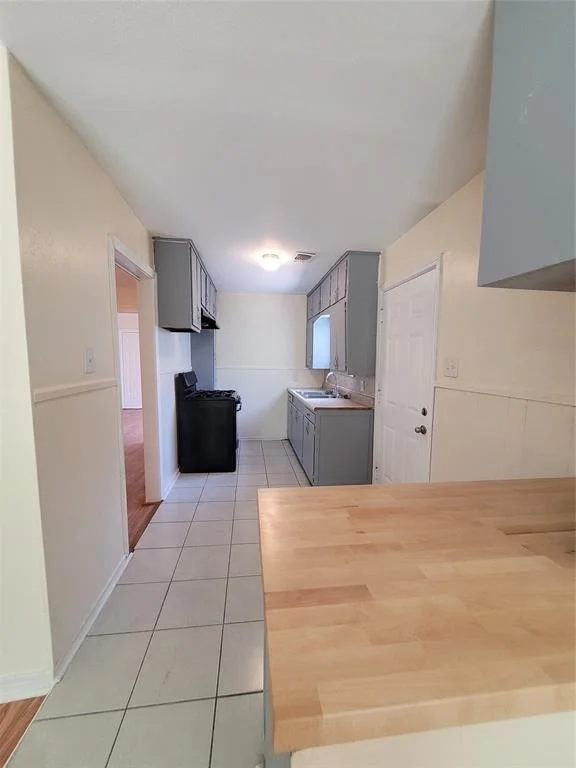 Photo of 3421 Mainer Street