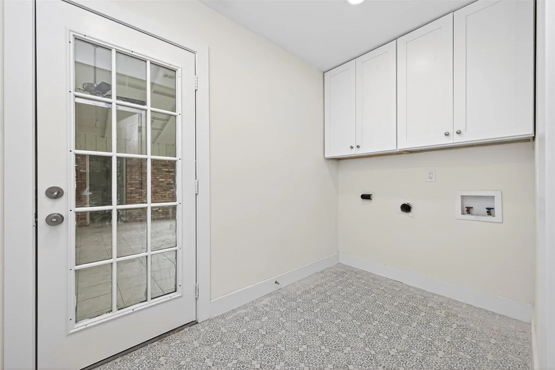 Photo of 4012 Theiss Road