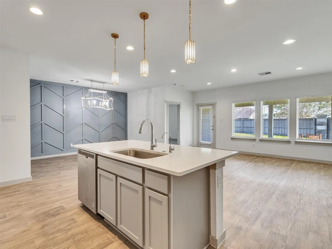 Photo of 818 Betsy Hill Drive