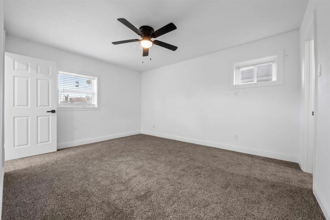 Photo of 5734 Farwell Drive