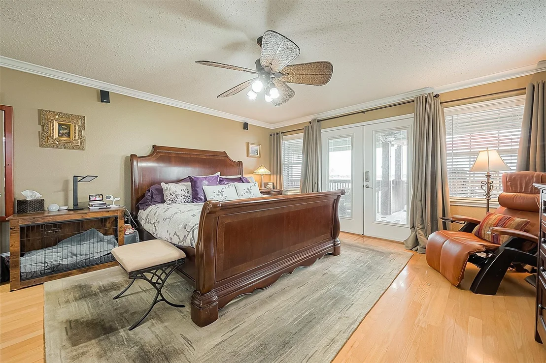Photo of 792 W Bayshore Drive