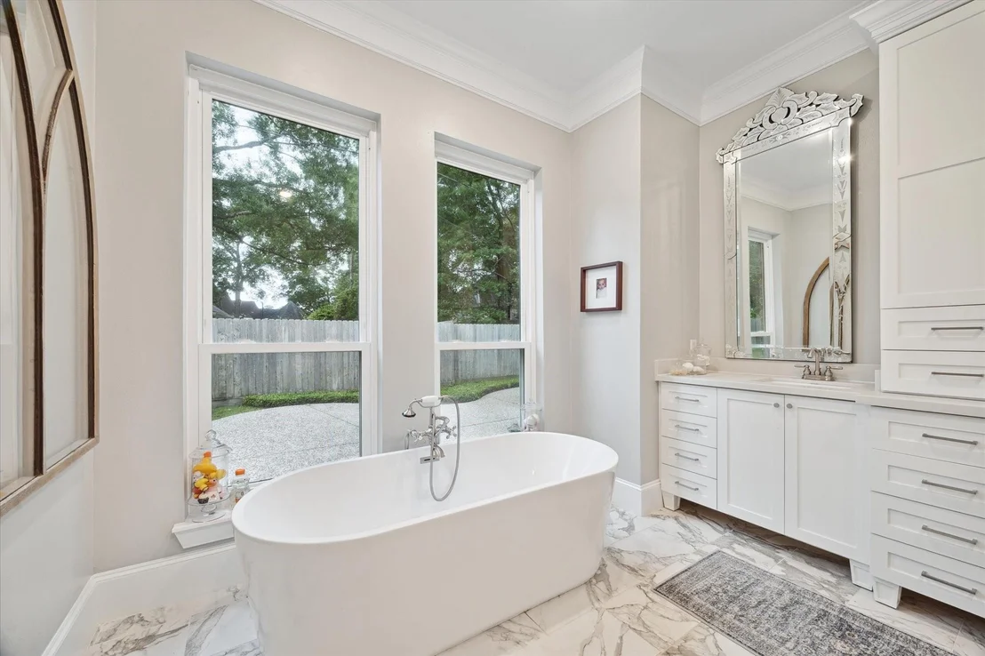 Photo of 8703 Chelmsford Lane