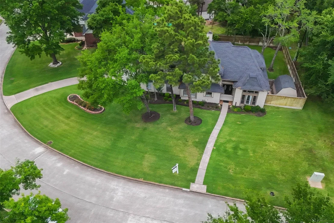 Photo of 24610 Gilbough Drive